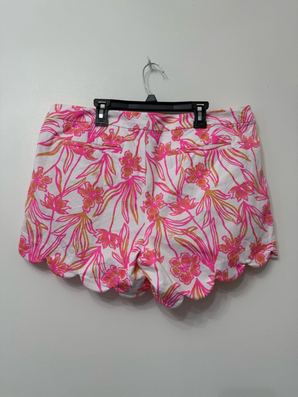 Lilly Pulitzer Floral Scallop-Hem Shorts - Picture 3 of 7